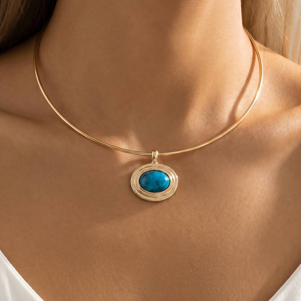 Oval Stone Pendant Choker