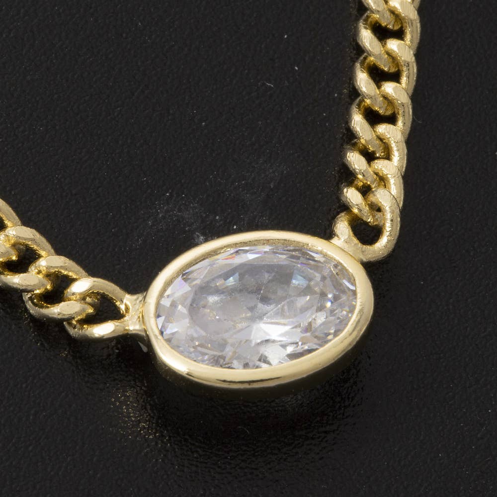 Oval Bezel Cz Curb Chain Necklace: GOLD