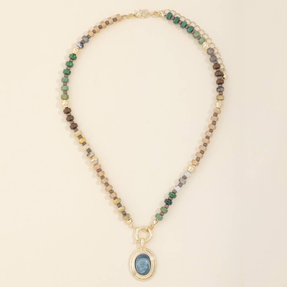 Bead Necklace With Oval Stone Pendant: Green