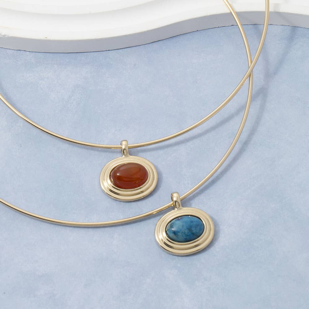 Oval Stone Pendant Collar Necklace: Brown