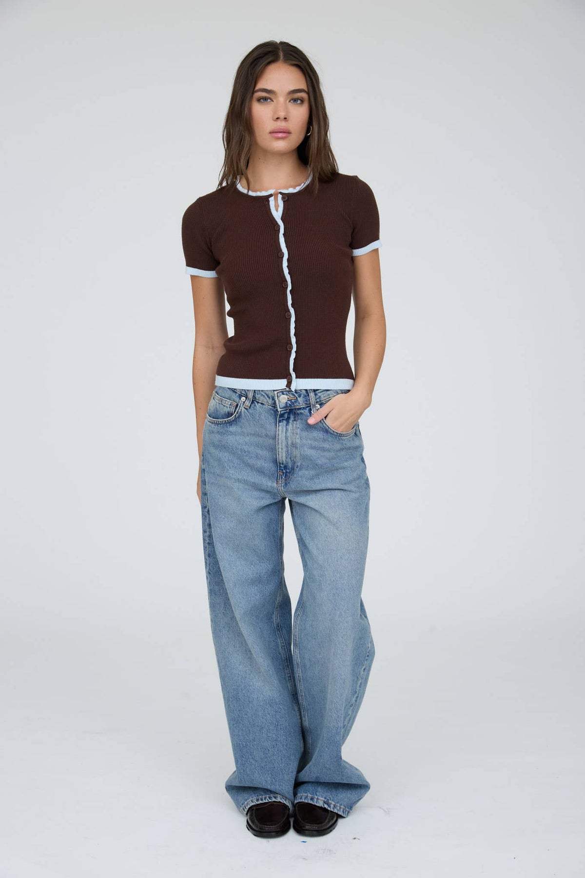 Contrast Trim Short Sleeve Cardigan: Brown