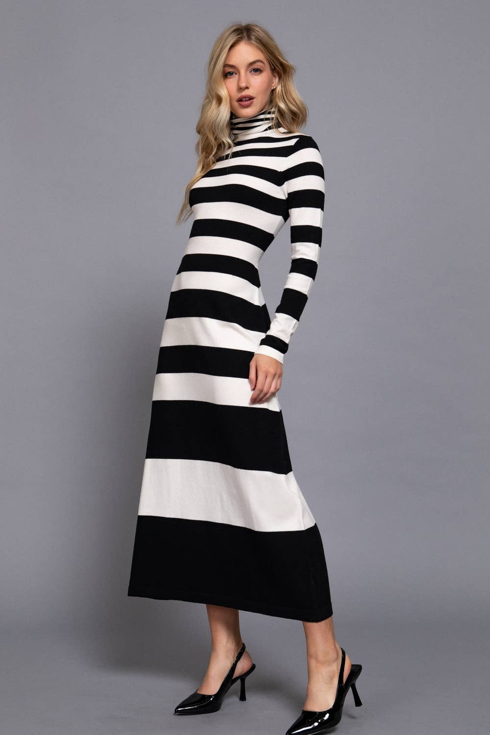 Long Sleeve Turtle Neck Rugby Stripe Maxi Dress: black/cream